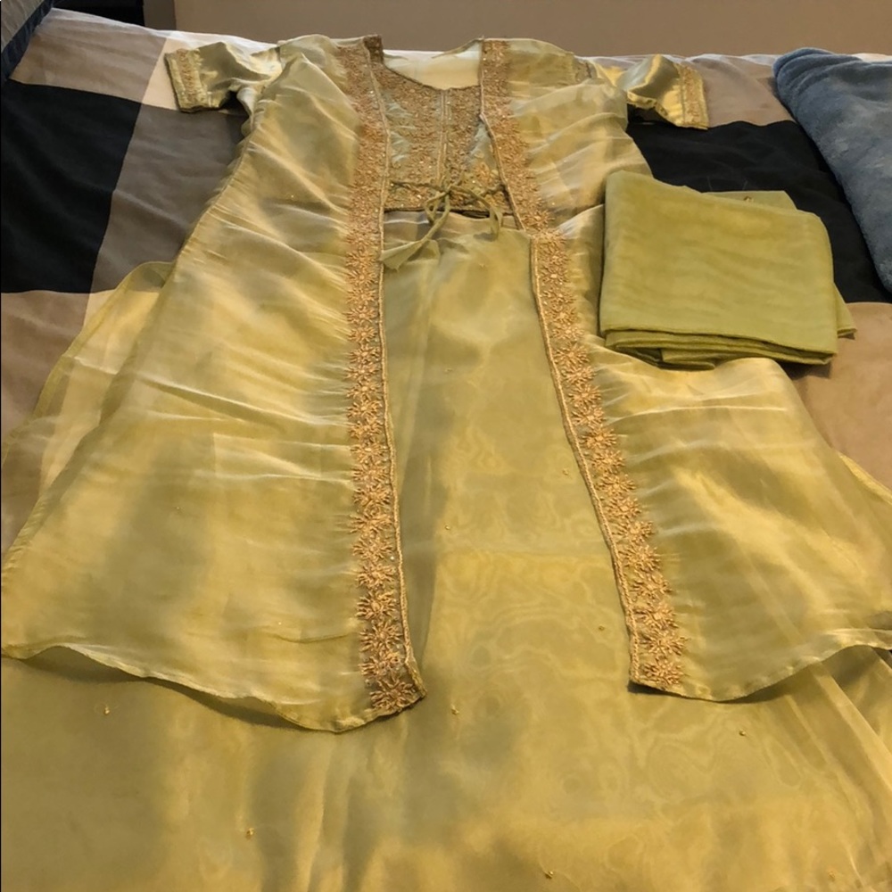 Light green lengha with vest!